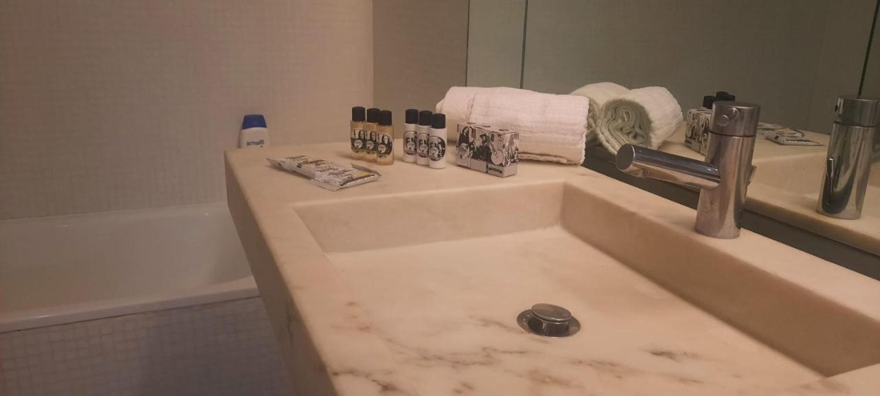 Apartamento Lud - Santos Apartment Lisbon Luaran gambar